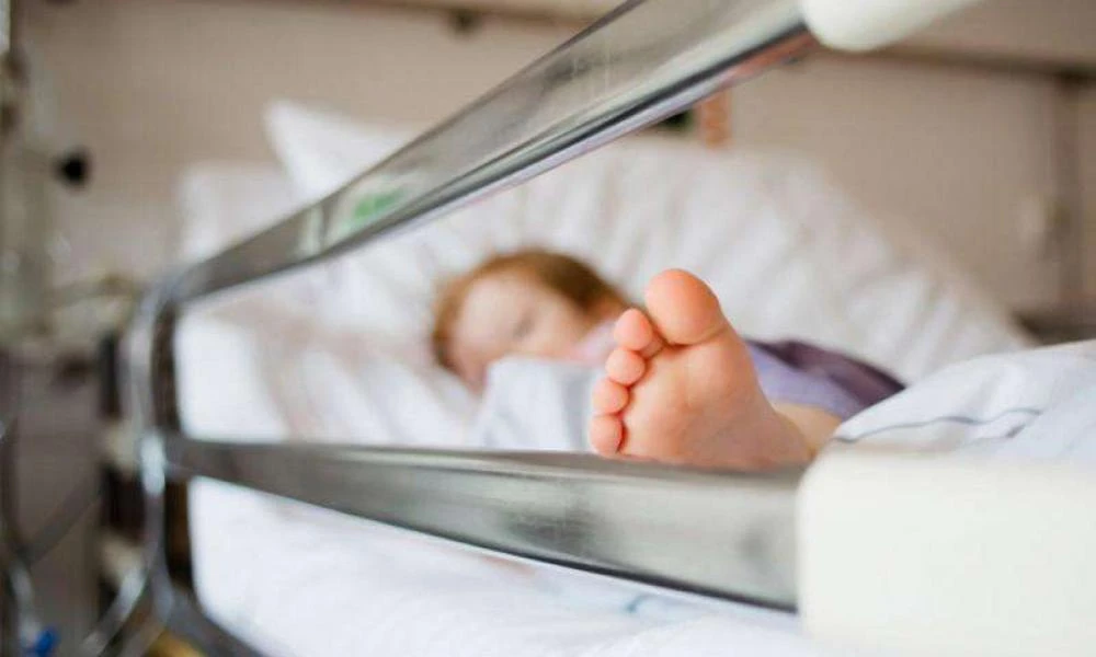 Θεσσαλονίκη: Η υπεράνθρωπη προσπάθεια για να σωθεί το 5,5 μηνών βρέφος – Έπαθε τρεις φορές ανακοπή